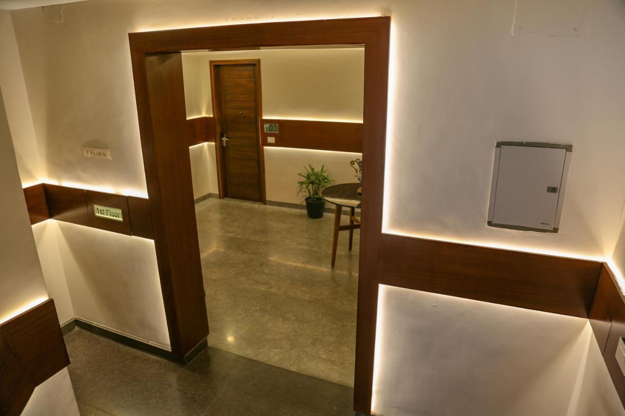 Four Leaf Hotel - Sapphire Blue, Varanasi Eksteriør billede